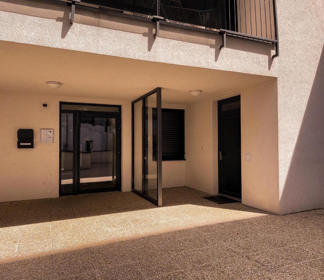 Elegant Escape Apartment I - City Centre Bratislava Exterior foto